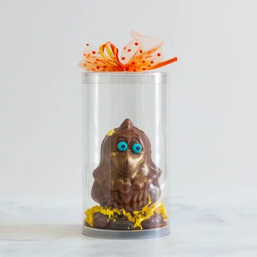 Chocolat pour Pâques en forme d'aigle fait dans l'est de Montréal dans Tétreaultville (Mercier-Est).